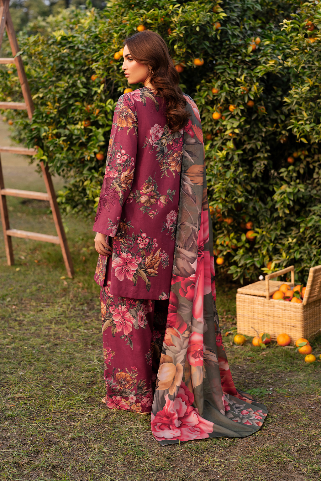 Iznik - 3 PC EMBROIDRED LAWN SUIT - EM034