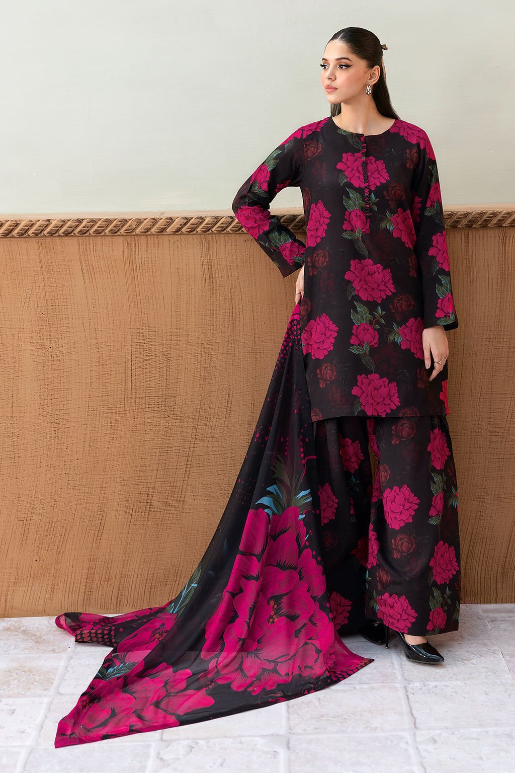 Afsanah - 3 PC DIGITAL PRINTED LAWN SUIT - EM006