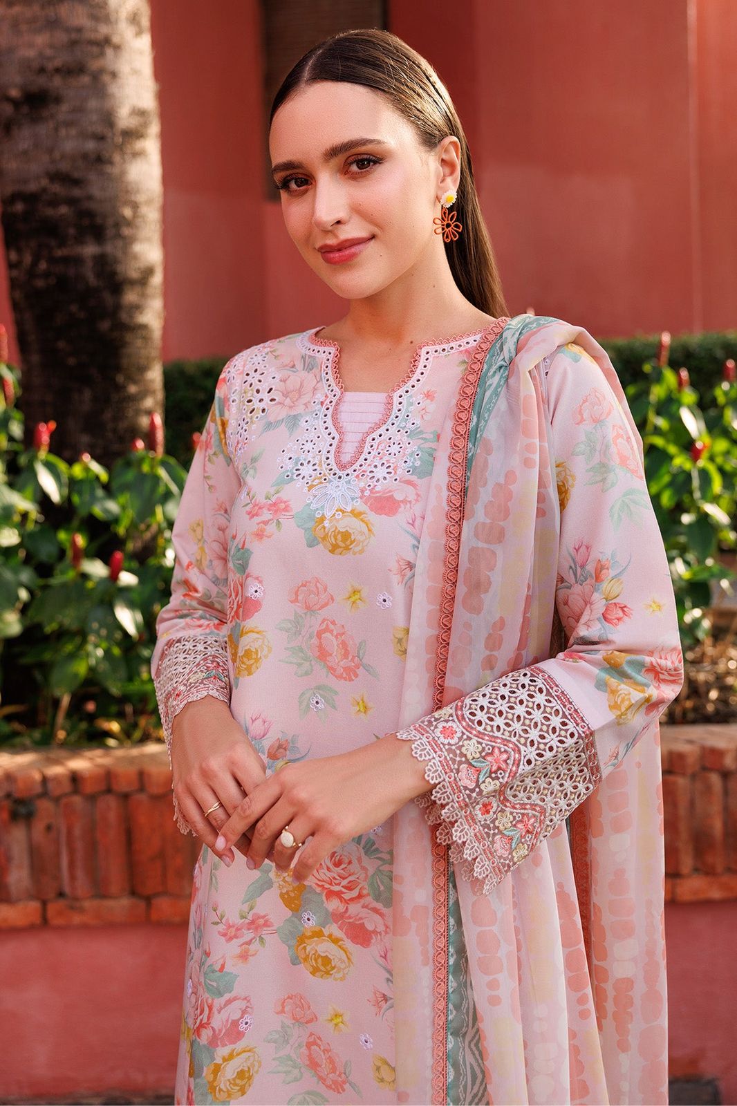 FARASHA - 3 PC DIGITAL PRINTED LAWN SUIT - EM007