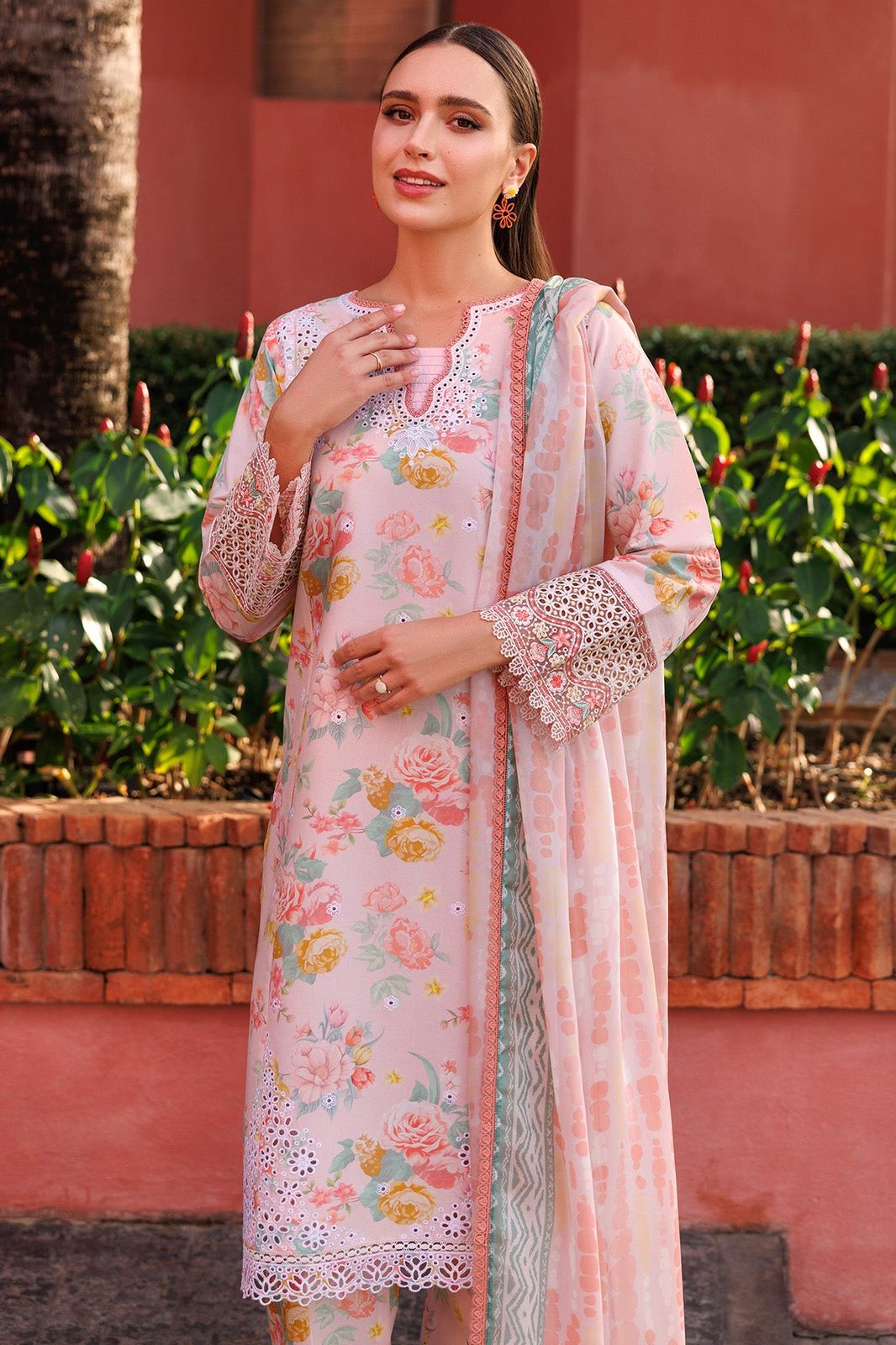 FARASHA - 3 PC DIGITAL PRINTED LAWN SUIT - EM007