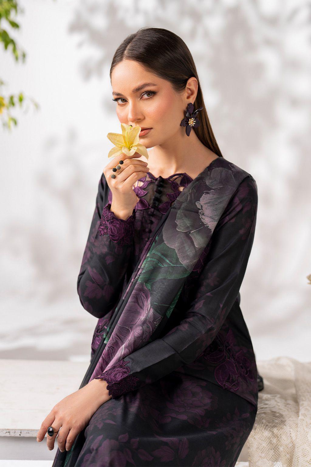 Iznik - 3 PC EMBROIDRED LAWN SUIT - EM036