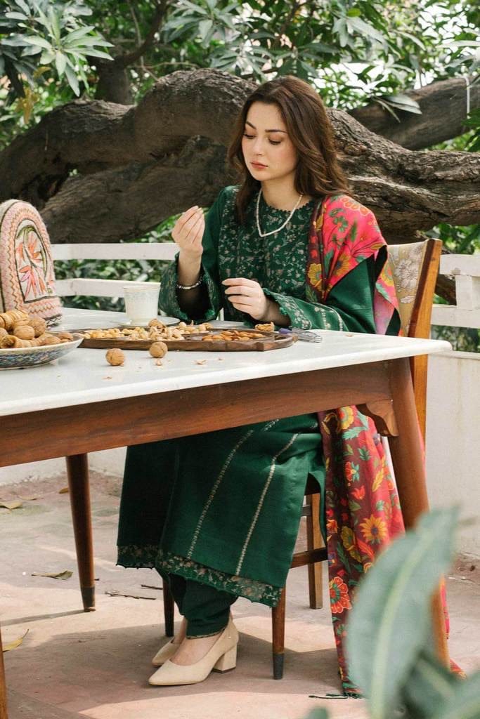 IZNIK - 3 Pc Dhanak Embroidred Suit - JM1452