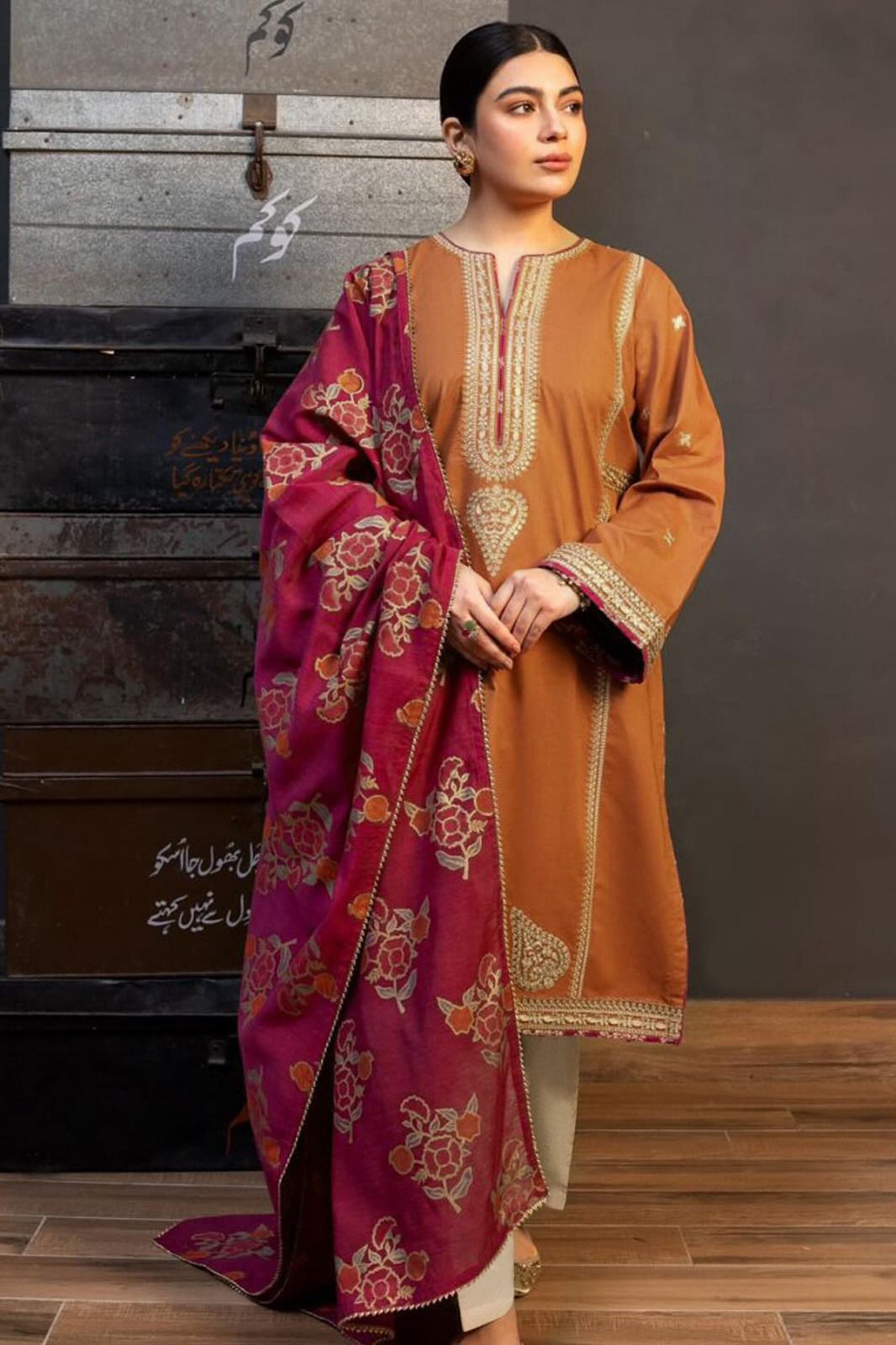 JMC - 3 Pc Dhanak Embroidred Suit - JME1651