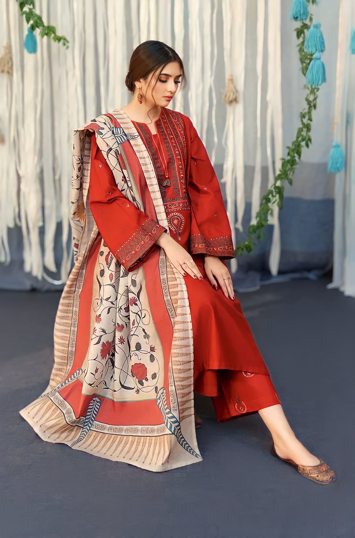 Urge - 3 Pc Dhanak Embroidred Suit - JM1401